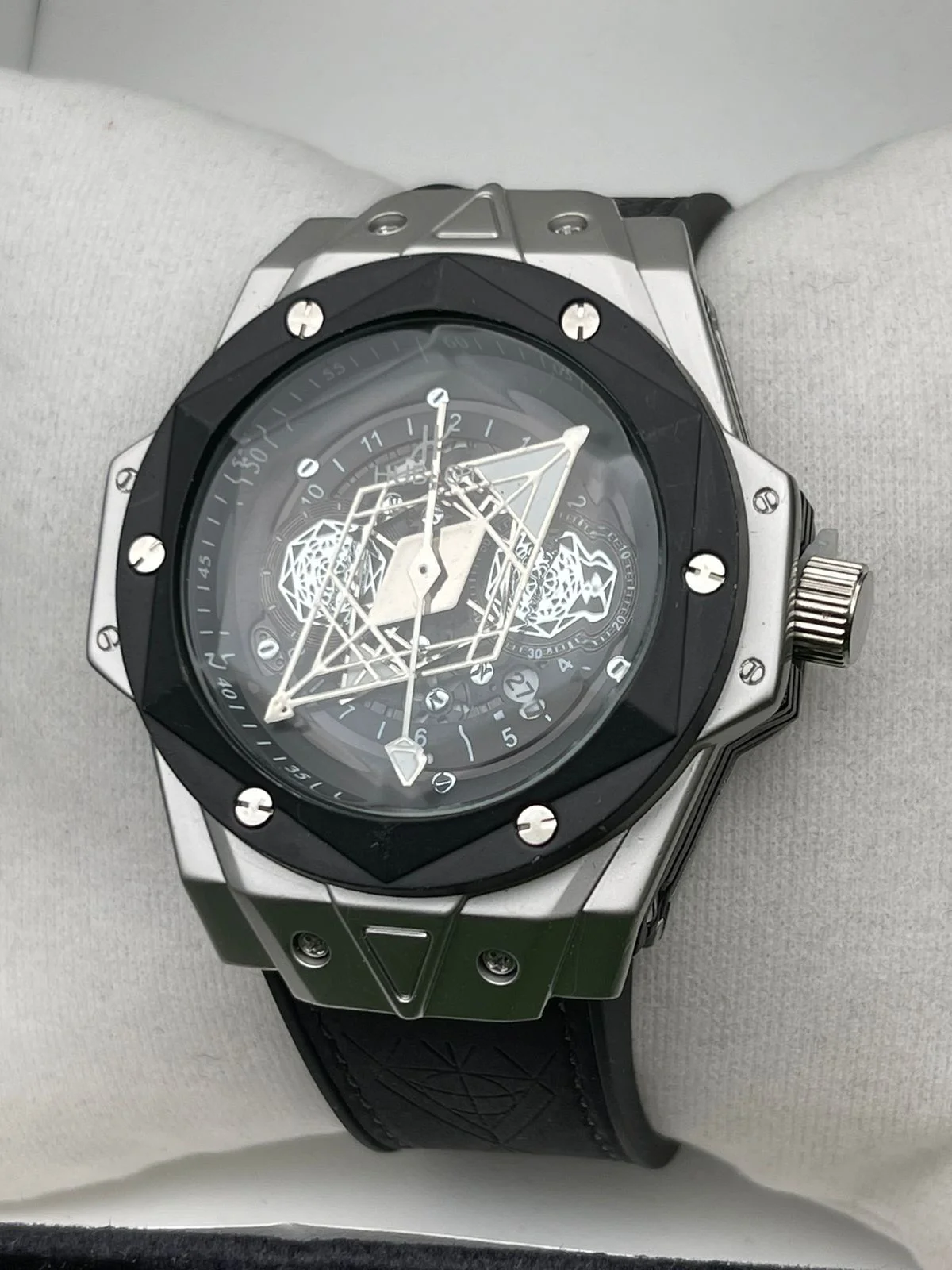 Panama black silver dial